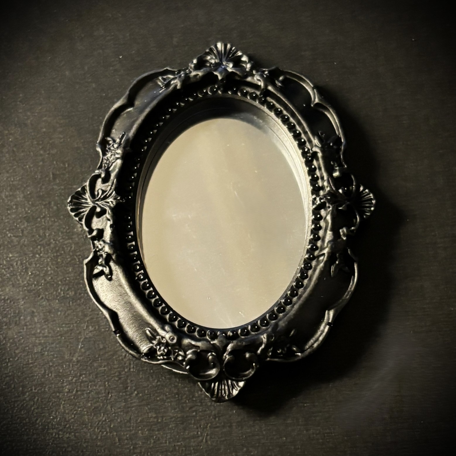 Svart Klassisk Oval spegel